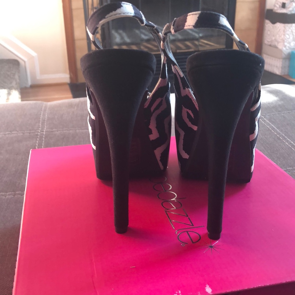 Heels - Picture 3 of 5